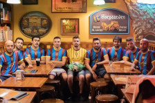 Астон Вила или „Астон Бира“? Италијански аматери го „украдоа“ идентитетот на англискиот гигант и станаа светски хит! - SportStation.mk