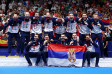 Европски трон за Србија: „Делфините“ ја потопија Унгарија среде Белград за нова круна! - SportStation.mk