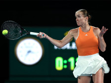 Ладнокрвната Свитолина до полуфинале во Мелбурн, Коко Гоф го кршеше рекетот по поразот! - SportStation.mk