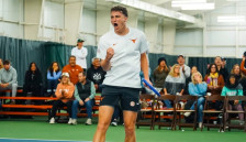 Калин Ивановски е шампион во САД: Македонецот ја донесе клучната победа за Тексас! - SportStation.mk