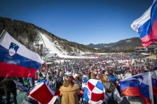 Словенечка магија на Планица: Домен Превц се врати на победничките патеки! - SportStation.mk