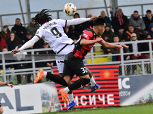 (Видео) Шкендија го „освои“ Скопје: Падна Вардар, титулата сега е на само еден бод! - SportStation.mk