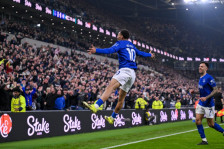 (Видео) Евертон го „прегази“ Челси и сонува за Европа, „сините“ во слободен пад! - SportStation.mk