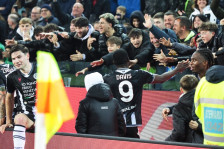 (Видео) Серија А: Потоп за Фиорентина во Удине, Болоња славеше низ драма во Пиза - SportStation.mk