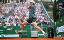 Мастерклас во Монте Карло: Синер го „прегази“ Зверев за своето прво финале на турнирот! - SportStation.mk