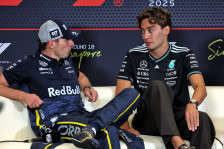 Расел во одбрана на својот ривал: „Ф1 не смее да го изгуби Макс!“ - SportStation.mk