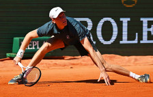 Синер ја преживеа драмата против Махач: Италијанецот се соочи со вртоглавица, но избори четвртфинале! - SportStation.mk