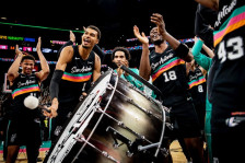 Вембањама по историскиот триумф: „Одбраната е менталитет, а ова е само почеток!“ - SportStation.mk