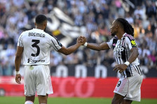 (Видео) „Старата дама“ ја сруши Џенова, Ди Грегорио со херојски камбек меѓу стативите! - SportStation.mk