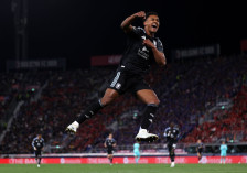 (Видео) Астон Вила ја „замолкна“ Болоња, Воткинс блесна во Италија! - SportStation.mk