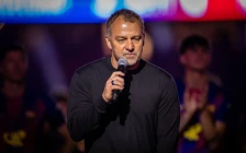 „Никогаш нема да го заборавам овој момент“: Ханси Флик по емотивната титула со Барса - SportStation.mk