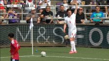 (Видео) Ова го има само во Америка... Луѓе ручаат на маси зад корнерот! - SportStation.mk