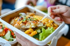 Повеќе од 1.000 студенти останаа без субвенциониран студентски оброк