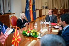 Проштална средба на Гаши со американската амбасадорка Агелер