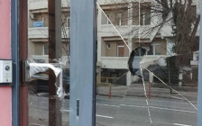 Осум дена притвор за лицето кое го скрши прозорецот на бугарската амбасада во Скопје