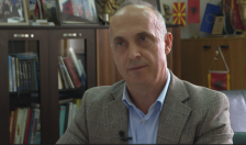 Кривична за ексградоначалникот на Кичево – вработил четири лица и им дозволил да не одат на работа, а да земаат плата