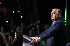 Орбан: Клинтон бараше Унгарија копнено да ја нападне Србија