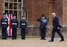 Трамп: Апсењето на Ендрју Маунтбатен-Виндзор е лошо за британското кралско семејство