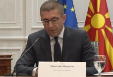 Мицкоски на ЕСС: Минималната плата се зголемува, повисоки примања од април