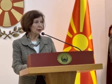 Сиљановска-Давкова: Состојбата е стабилна и нема опасност по безбедноста внатре и во регионот