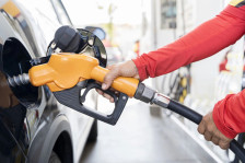 Нови цени на горивата – дизелот поскапува за 14,5 денари по литар