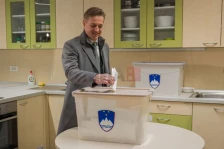 Голоб победи на изборите, но без мнозинство – Словенија пред неизвесни коалициски преговори