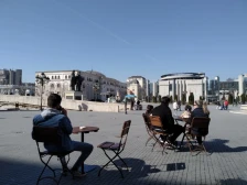 За викендот облачно со сончеви периоди, попладне со услови за повремен дожд