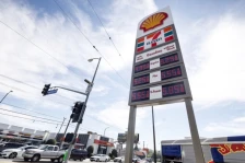 Цената на нафтата надмина 90 долари, најголем неделен раст од 1983 година