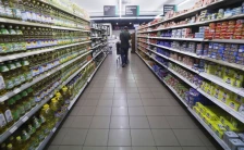 Трговијата на мало со храна, пијалоци и тутун бележи зголемување во јануари на годишно ниво