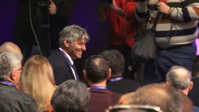 Села ниту демантира, ниту потврдува дали ја гледа иднината на Илинденска бр 2 - фокусиран бил на партијата