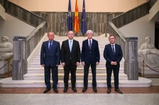 Средба во Собранието: Гаши со Петковски, Вељаноски и Митрески