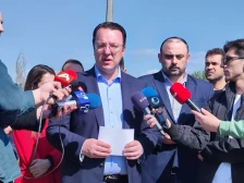 Николоски: Проектот „Градски воз“ напредува одлично, до јуни ќе биде завршена правата линија, а од 1 септември пуштена во сообраќај