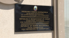 Извештај на ДКСК: Систем за интегритетот на хартија, слаб во пракса