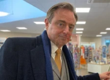 Белгискиот премиер со став дека ЕУ треба да почне преговори со Русија за окончување на војната во Украина
