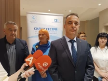 Недела на сестринството, министерот Алиу најави поддршка за медицинските сестри и акушерки