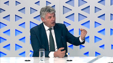 Села ги реактивира барањата за ново уставно уредување, Мицкоски го испрати во историјата
