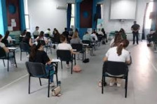 Почнува полагањето државна матура, денес се полага странски јазик и математика