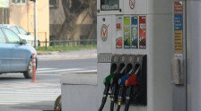 Дизелот поскапува за два денара, бензините со непроменети цени од полноќ - telma.com.mk