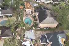 Над 100 куќи се оштетени од Торнадово близина на Хјустон - telma.com.mk