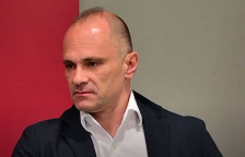 Венко Филипче предупреди дека опасноста од мигранти е резултат на тајните преговори и договори на владата на ВМРО-ДПМНЕ - telma.com.mk