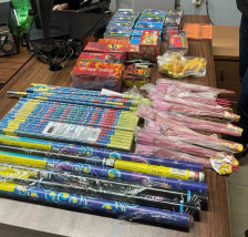 Царина запленети над 40.000 парчиња пиротехника на „Блаце“ - telma.com.mk