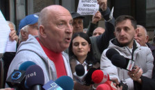 Пензионерите бараат социјална правда пред Уставниот суд - telma.com.mk