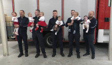 (ВИДЕО) Бејби-бум во противпожарна служба во Хрватска-бебиња што ги „палат срцата“ во новогодишна опрема - telma.com.mk