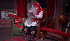 Фото: Дедо Марз подготвен за божиќната мисија од Лапонија - telma.com.mk