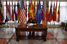 Генерал-мајор Грегори Најт во посета на Македонија - telma.com.mk