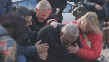 Младиот Македонец Стивен Ивановски идентификуван, родители талкаат по Кран Монтана по потрага по информации за децата, нови страотни снимки од катастрофалниот пожар - telma.com.mk