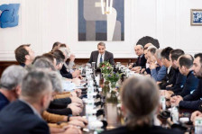 Мицотакис на средба со земјоделците: Развојот на настаните го обликуваат присутните, а не отсутните - telma.com.mk