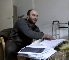 37-годишен маж со церебрална парализа чека одлука од надлежните за социјален стан - telma.com.mk