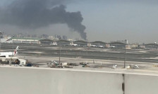 (ФОТО) Во Ирански напади погоден аеродромот во Дубаи - telma.com.mk