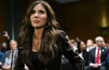 Трамп ја разреши шефицата на одделот за внатрешна безбедност, Кристи Ноем - telma.com.mk